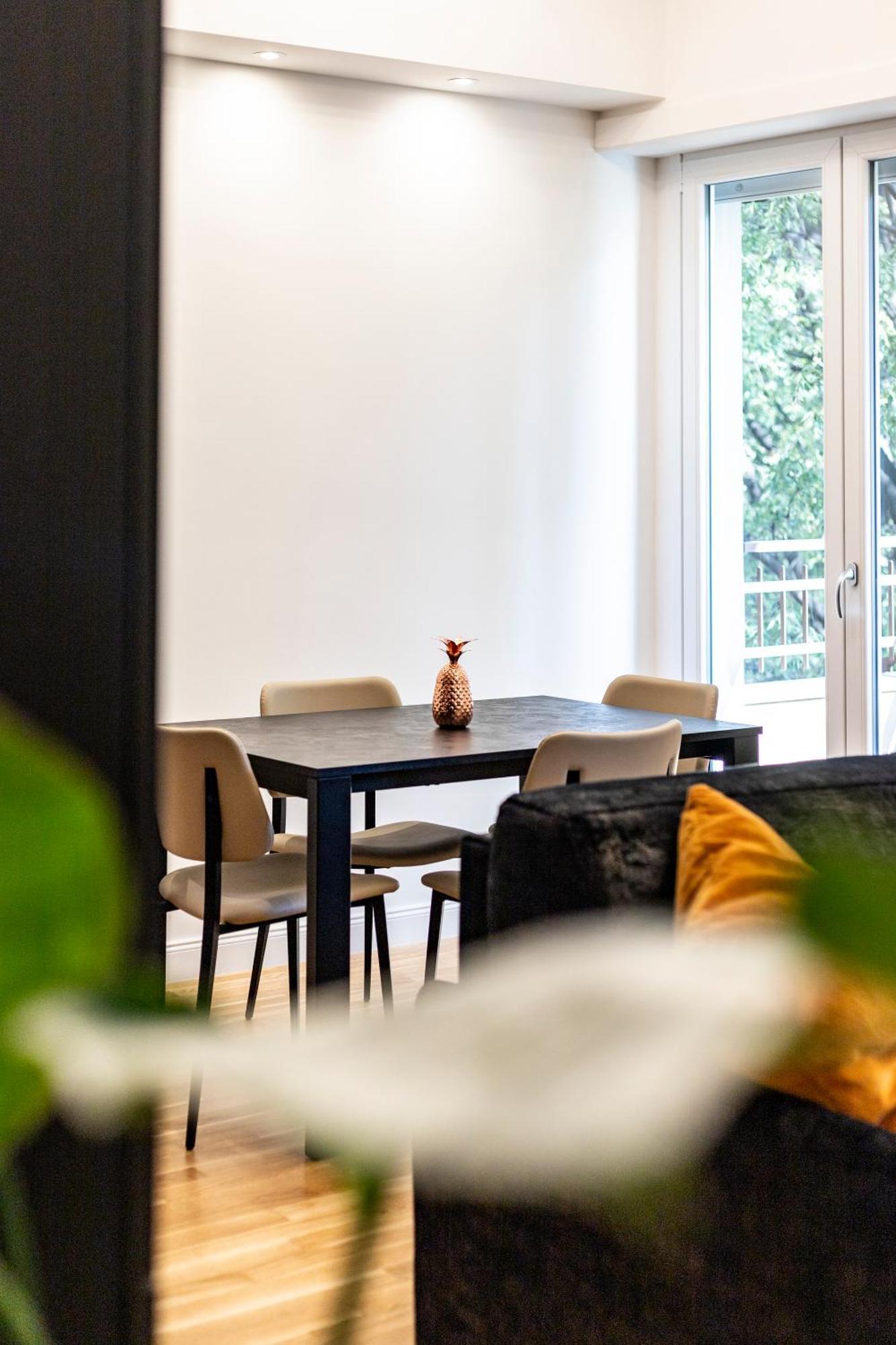 Moderno Zona Apartment